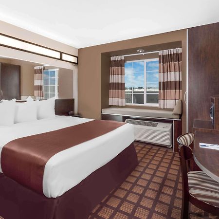 Microtel Inn & Suites By Wyndham Midland Luaran gambar