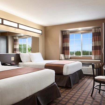 Microtel Inn & Suites By Wyndham Midland Luaran gambar