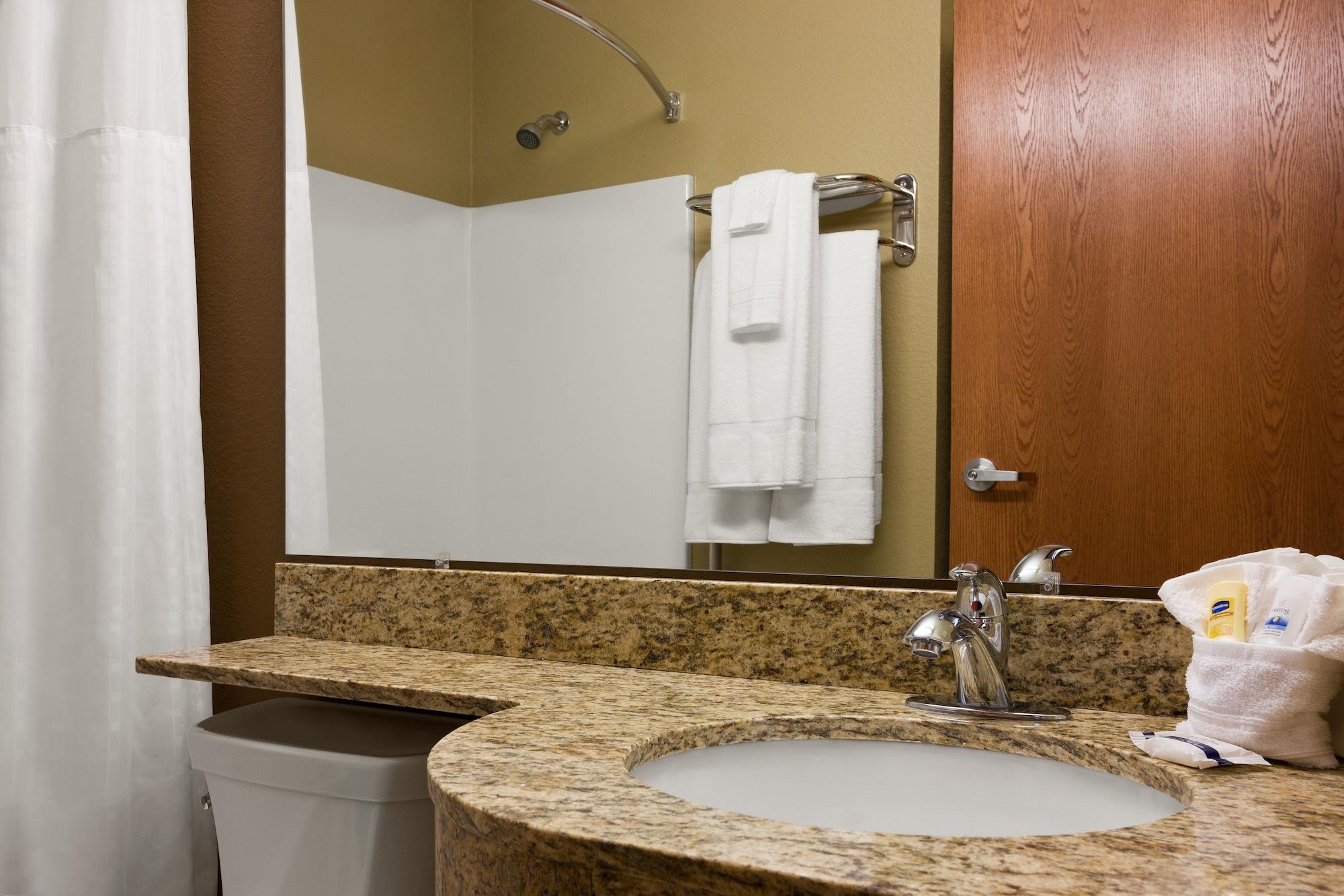 Microtel Inn & Suites By Wyndham Midland Luaran gambar