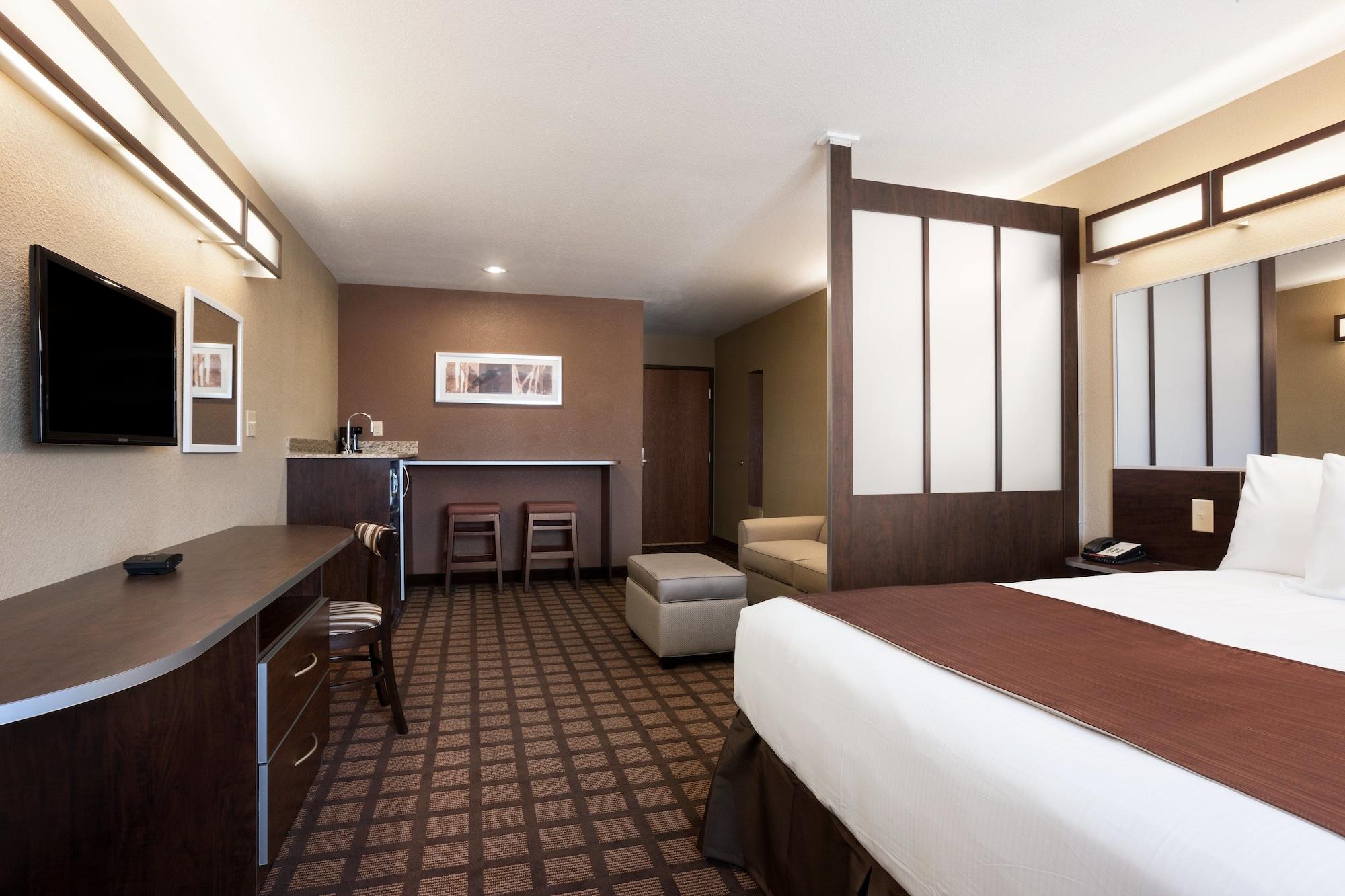 Microtel Inn & Suites By Wyndham Midland Luaran gambar