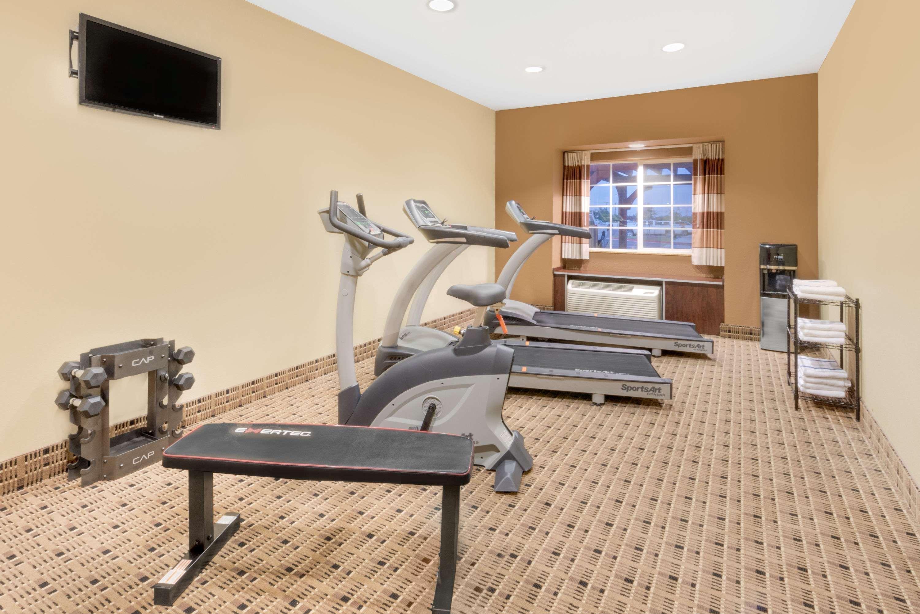 Microtel Inn & Suites By Wyndham Midland Luaran gambar