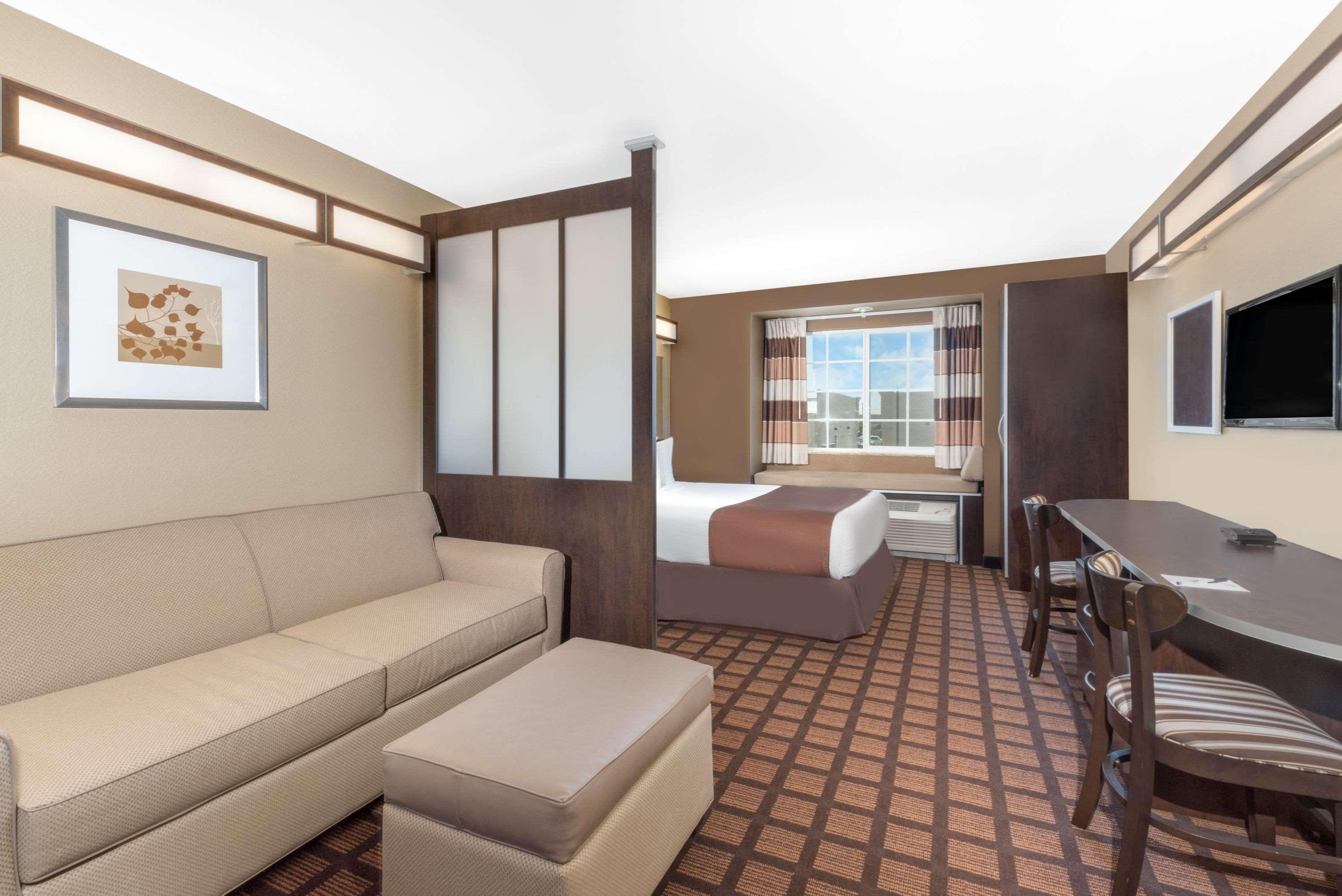 Microtel Inn & Suites By Wyndham Midland Luaran gambar