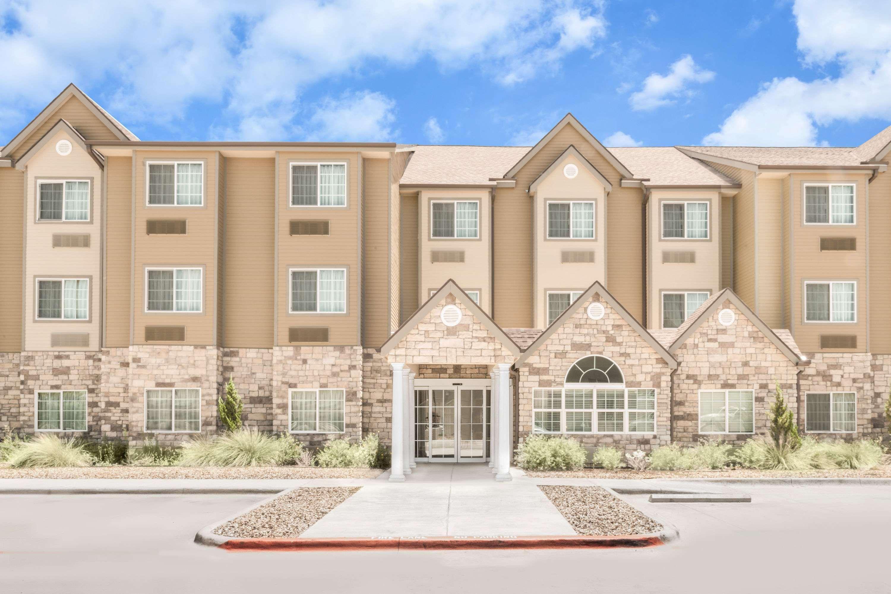Microtel Inn & Suites By Wyndham Midland Luaran gambar