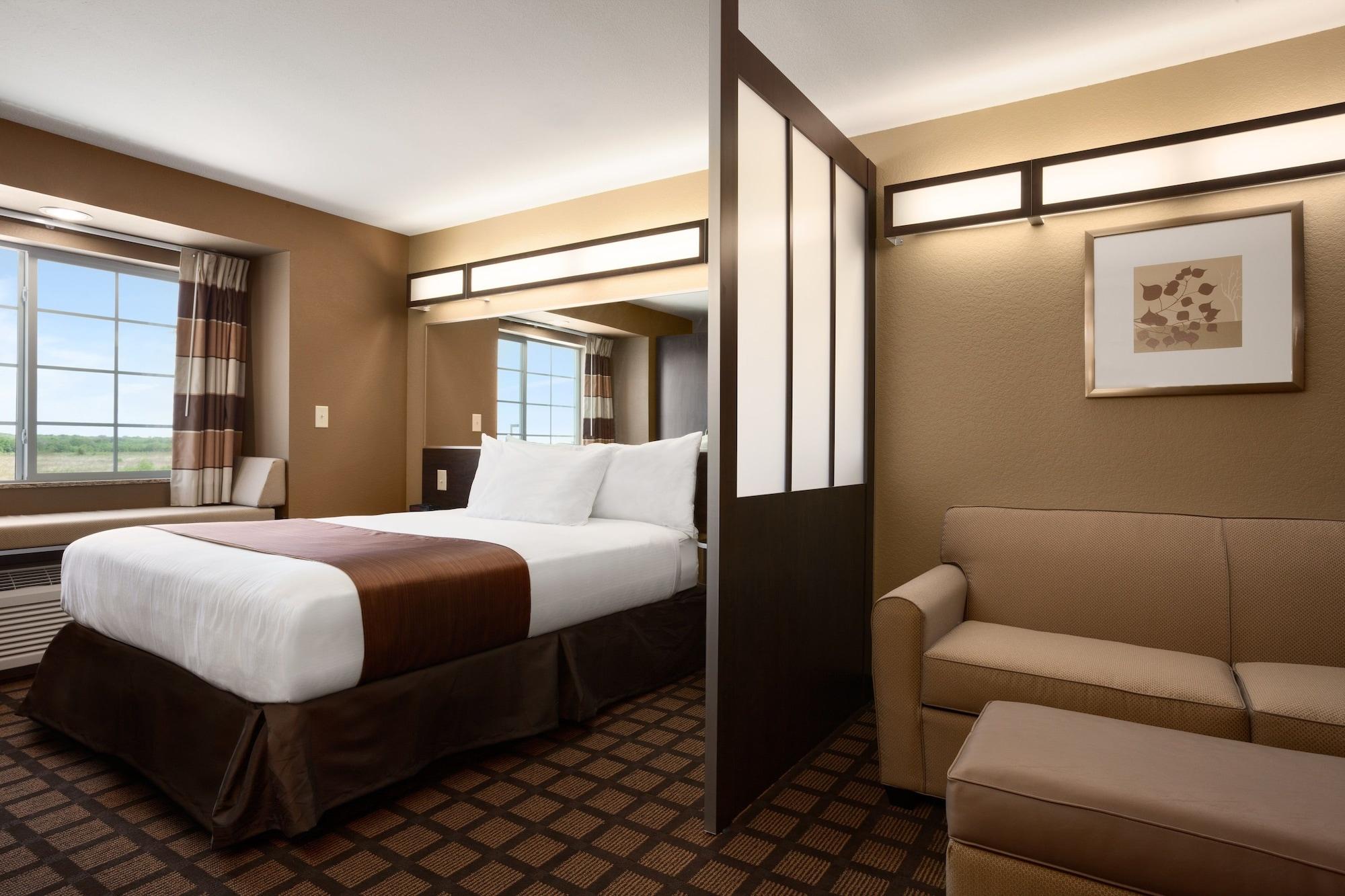 Microtel Inn & Suites By Wyndham Midland Luaran gambar