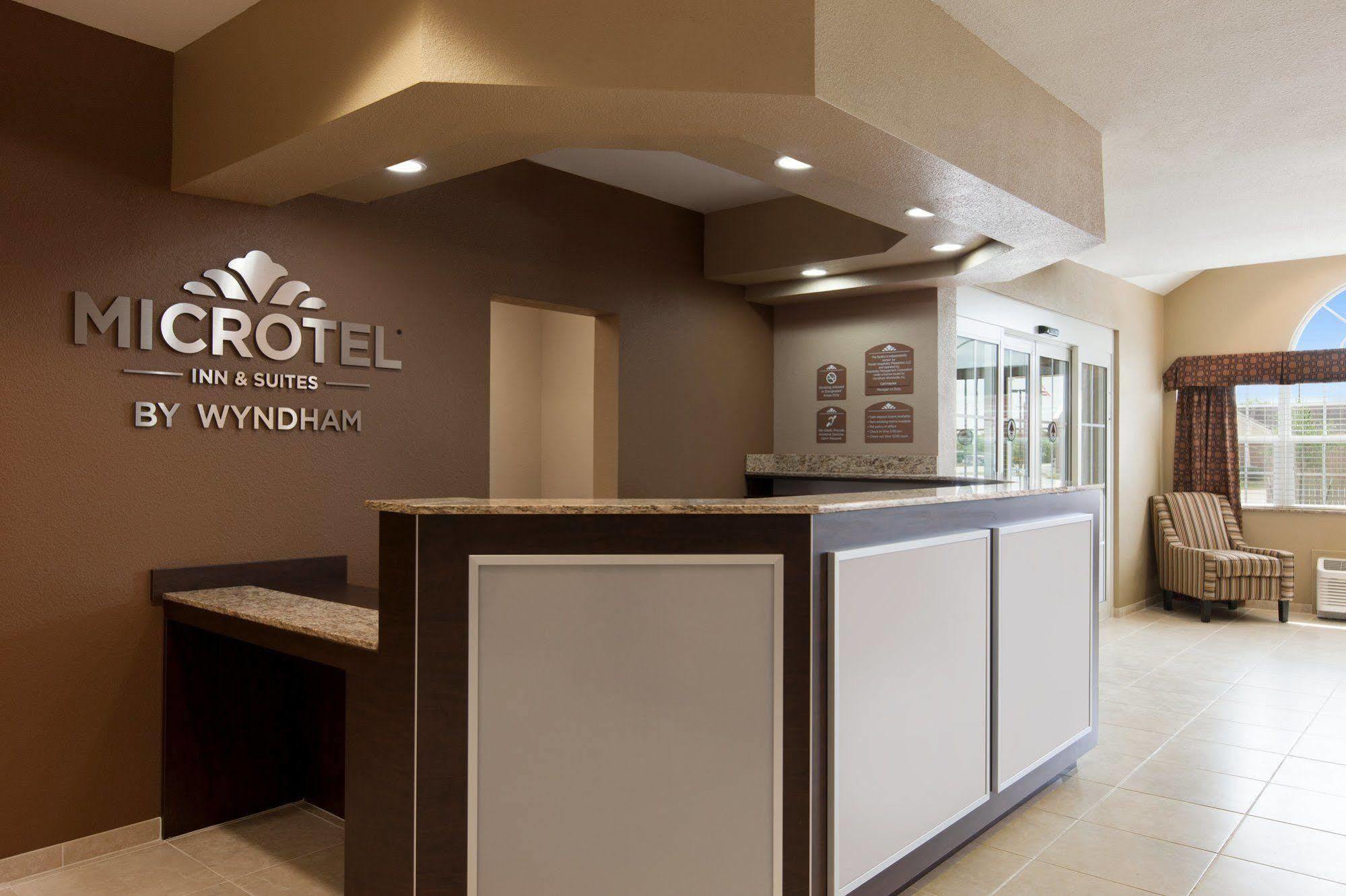 Microtel Inn & Suites By Wyndham Midland Luaran gambar